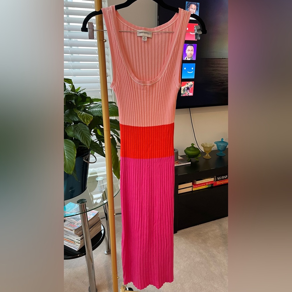 Free Assembly size M dress